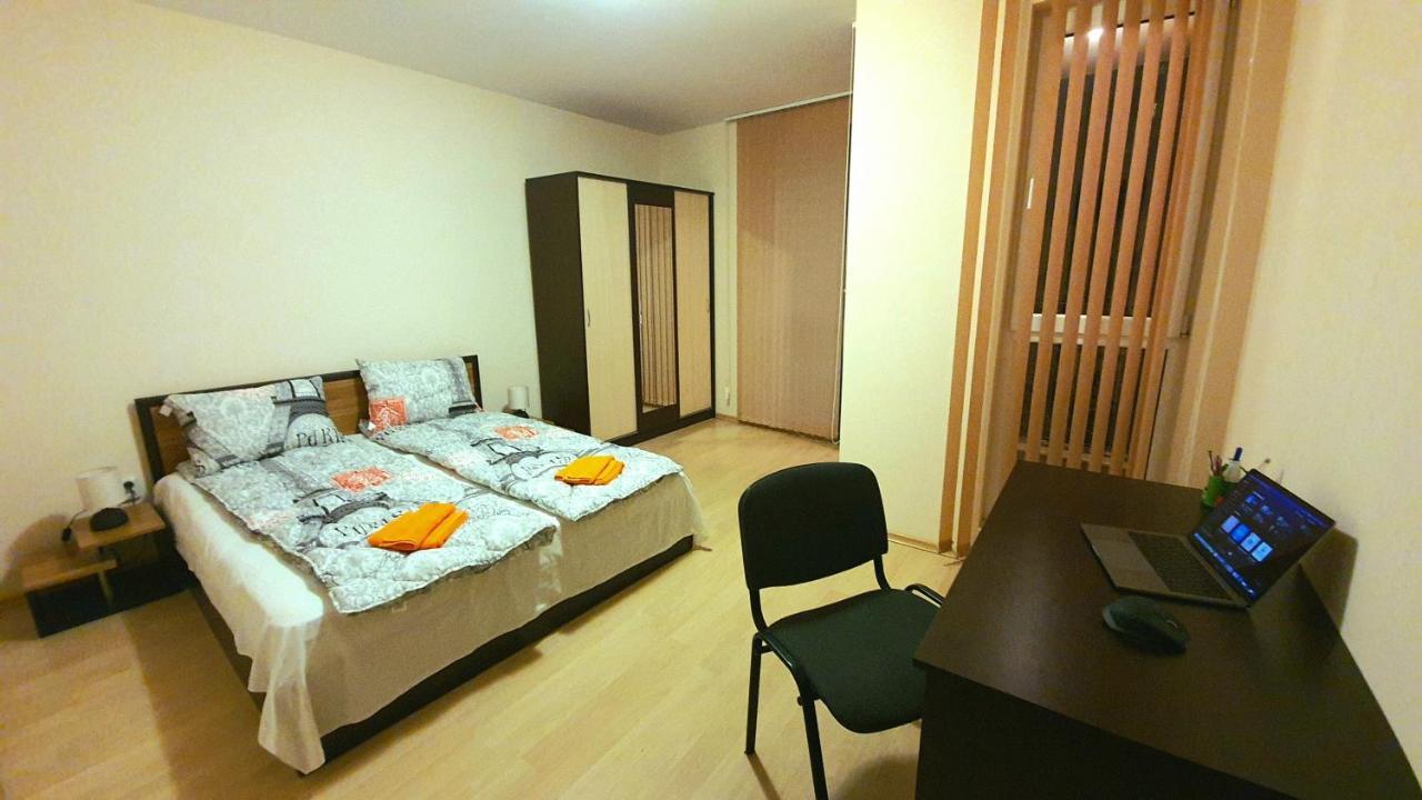 شقة Minimalistic 1Br Flat With A Parking Spot فارنا المظهر الخارجي الصورة